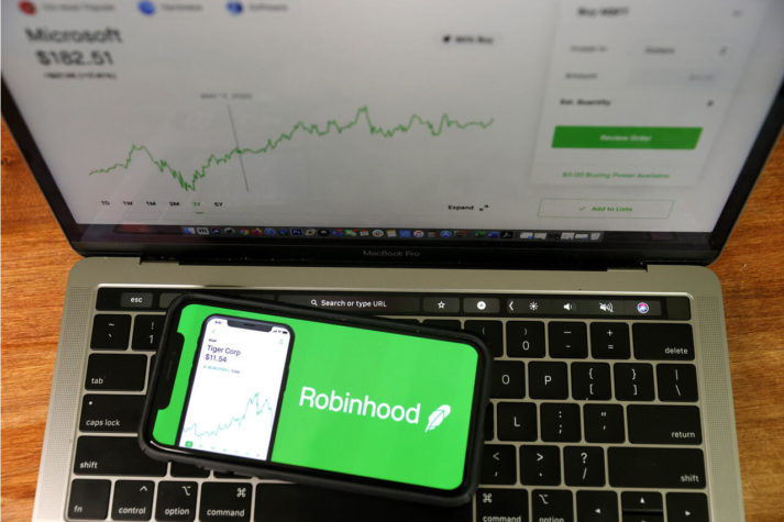 cathie woods ark invest robinhoodun hissesini artirdi 2