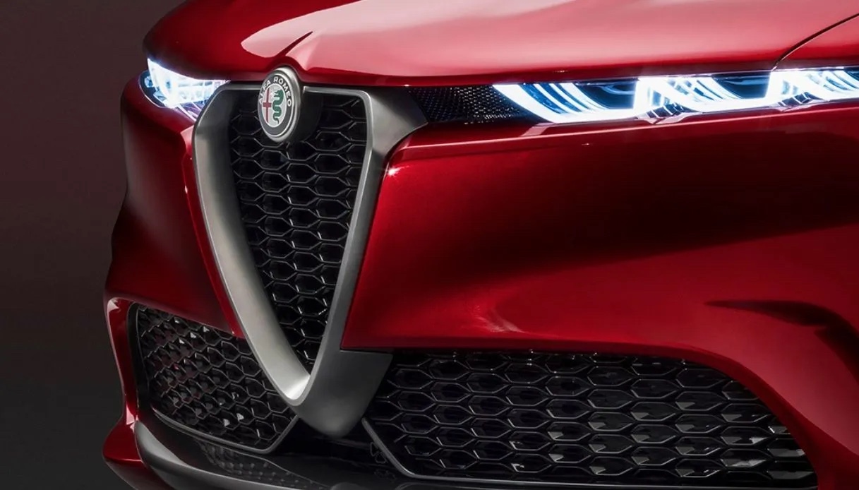 alfa romeo tonale plug in hybrid nft ile gelecek 2