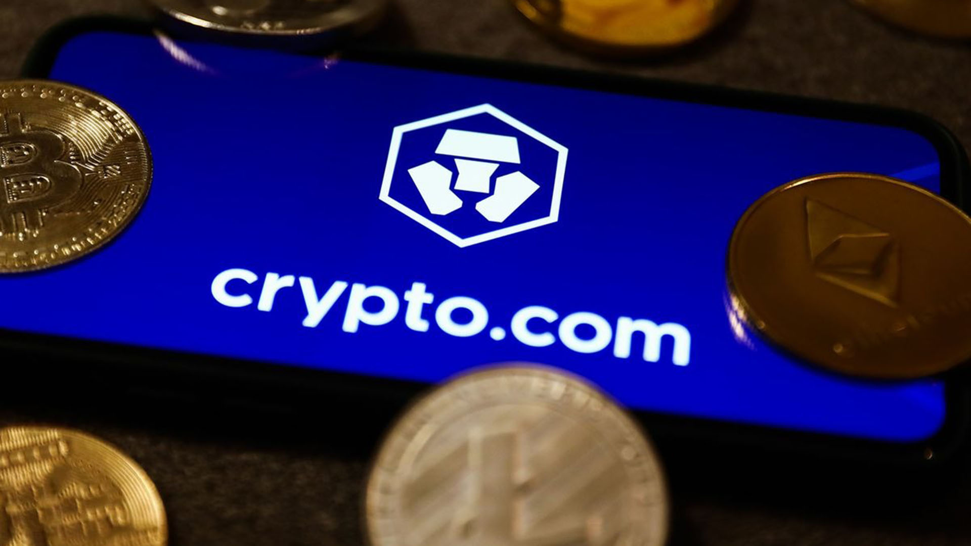 crypto com 260 kisiyi isten cikartacagini acikladi 2