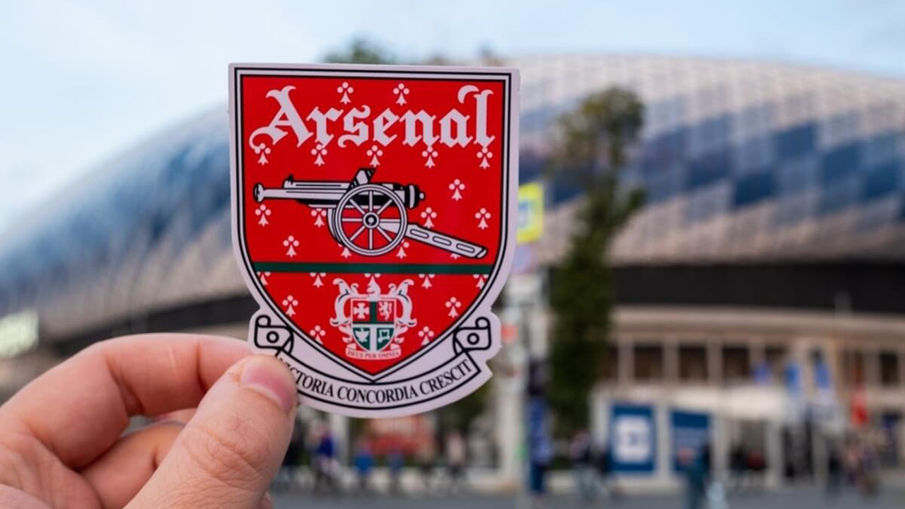 arsenal taraftar tokeni reklami icin uyari aldi 2