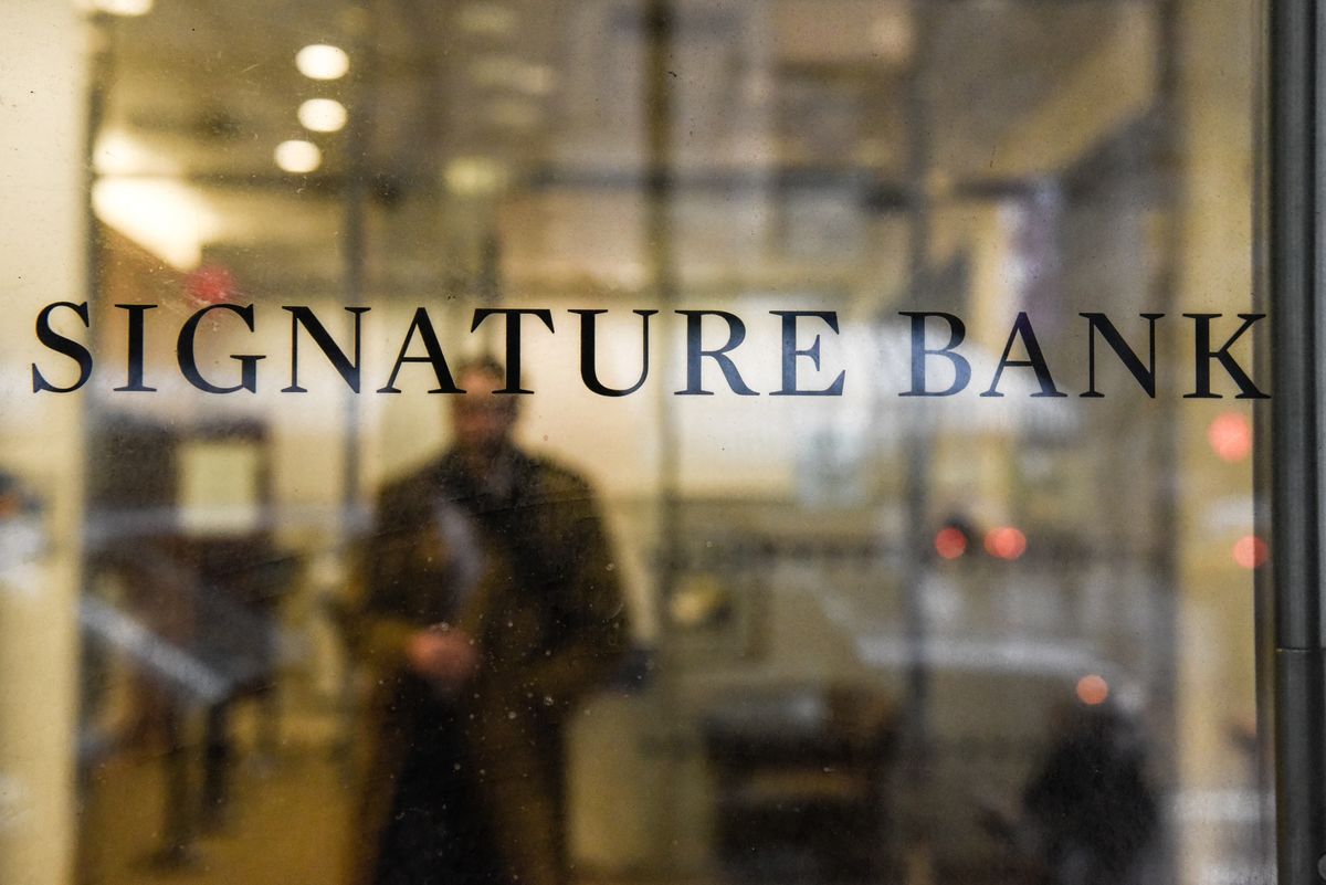 signature bank iflas oncesi kara para aklama nedeniyle sorusturuldubgrebdg